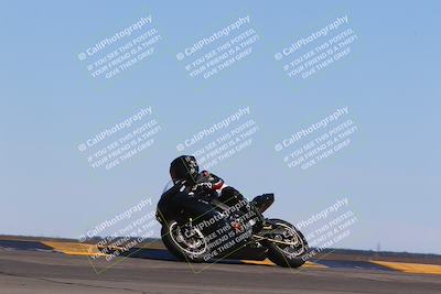 media/Mar-12-2022-SoCal Trackdays (Sat) [[152081554b]]/Turn 9 Side (145pm)/